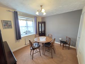 Bedroom- click for photo gallery